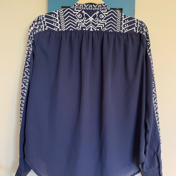 Addie Stitched 🧵 Navy Blue Blouse | SIZE Medium (8-10) - Picture 2 of 9